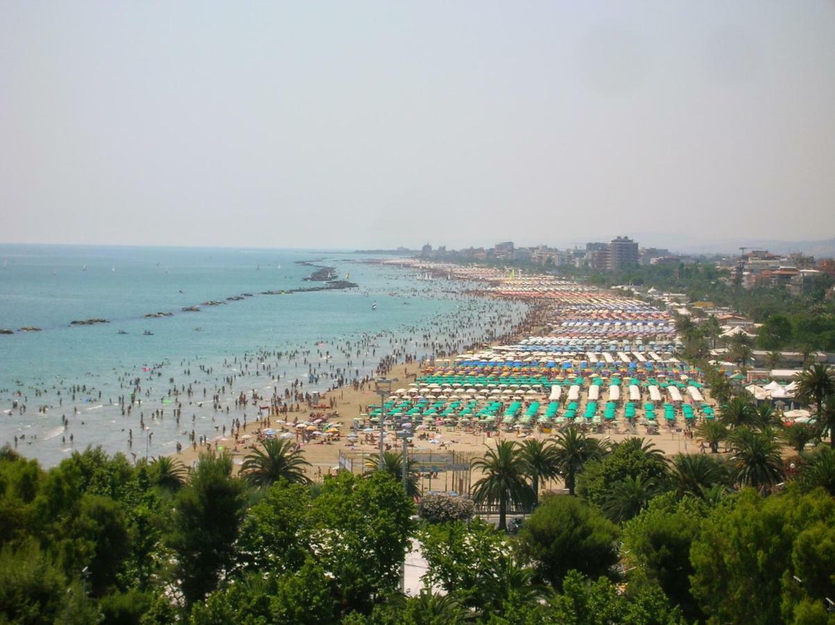 Casavacanze Estate 2 Сан-Бенедетто-дель-Тронто Екстер'єр фото